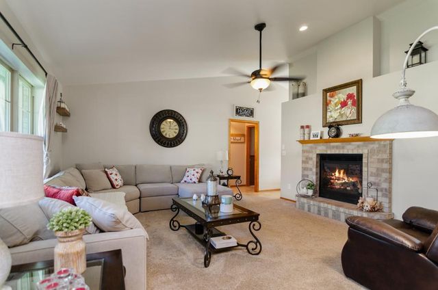 3587 MIGHTY OAK TRAIL, Green Bay, WI 54313