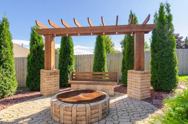 3587 MIGHTY OAK TRAIL, Green Bay, WI 54313