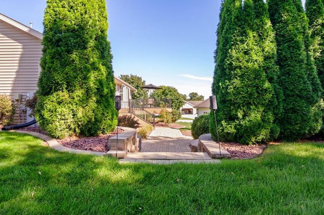 3587 MIGHTY OAK TRAIL, Green Bay, WI 54313