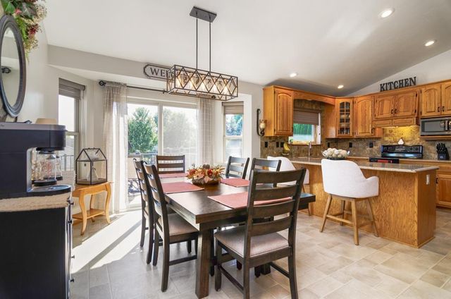 3587 MIGHTY OAK TRAIL, Green Bay, WI 54313