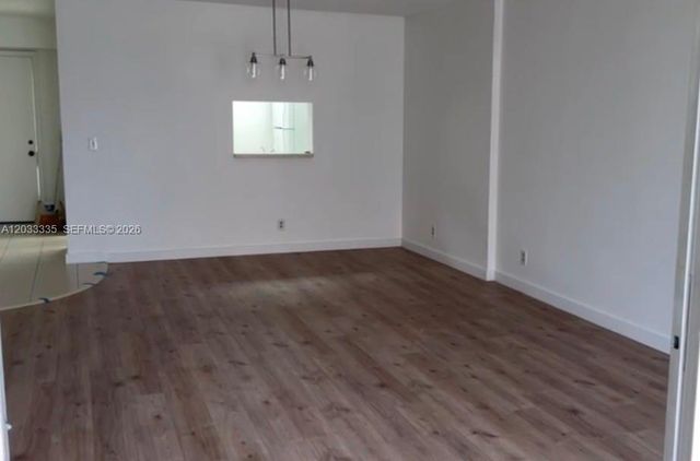 201 SE 11th Ter 302, Dania Beach, FL 33004