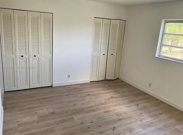 201 SE 11th Ter 302, Dania Beach, FL 33004