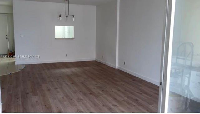 201 SE 11th Ter 302, Dania Beach, FL 33004