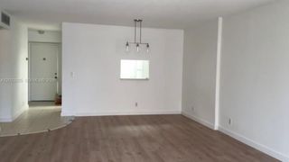 201 SE 11th Ter 302, Dania Beach, FL 33004