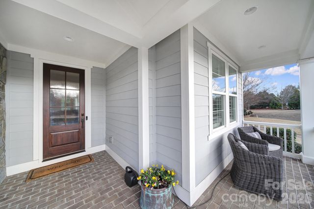 8912 Blakeney Drive, Charlotte, NC 28277