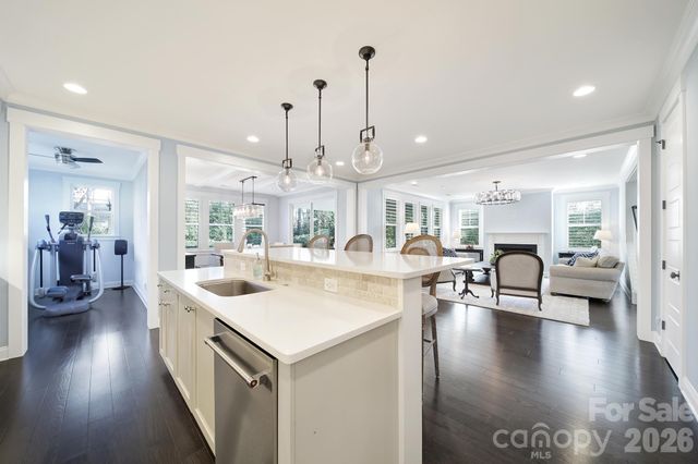 8912 Blakeney Drive, Charlotte, NC 28277