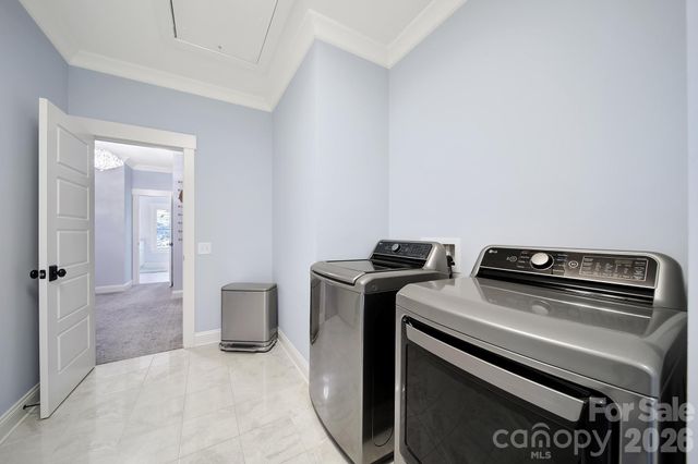 8912 Blakeney Drive, Charlotte, NC 28277