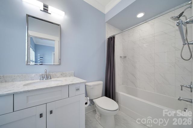 8912 Blakeney Drive, Charlotte, NC 28277