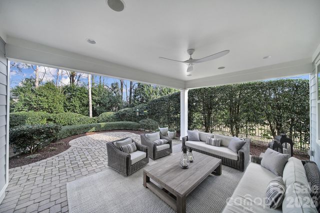 8912 Blakeney Drive, Charlotte, NC 28277