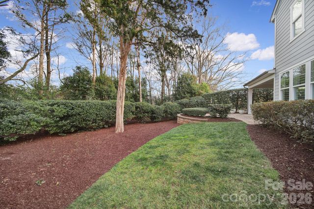 8912 Blakeney Drive, Charlotte, NC 28277