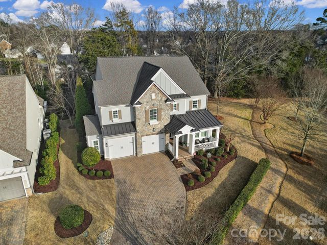 8912 Blakeney Drive, Charlotte, NC 28277