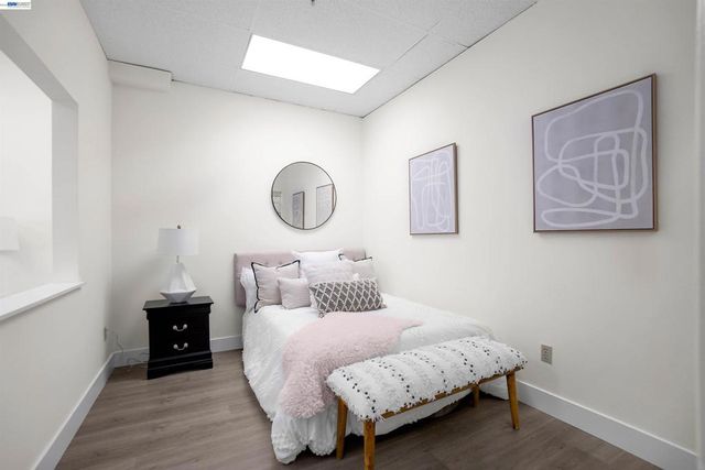 850 W Grand Ave B, Oakland, CA 94607