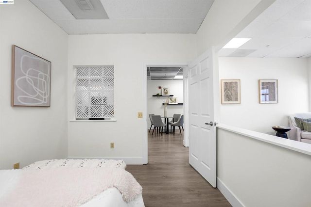 850 W Grand Ave B, Oakland, CA 94607