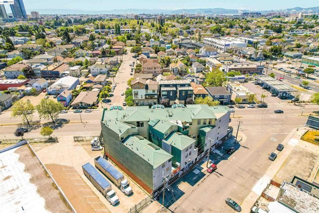 850 W Grand Ave B, Oakland, CA 94607