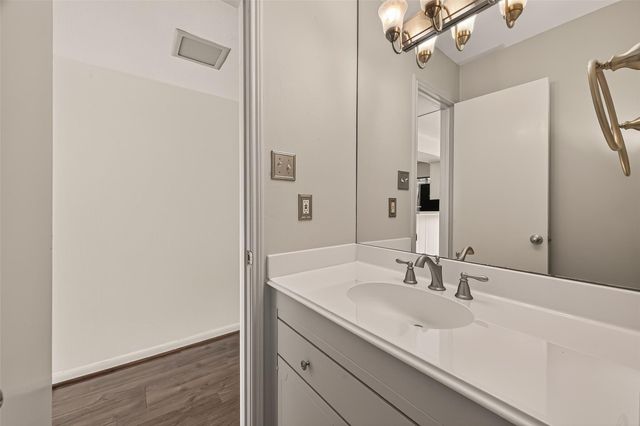 6418 Olympia Drive 127, Houston, TX 77057