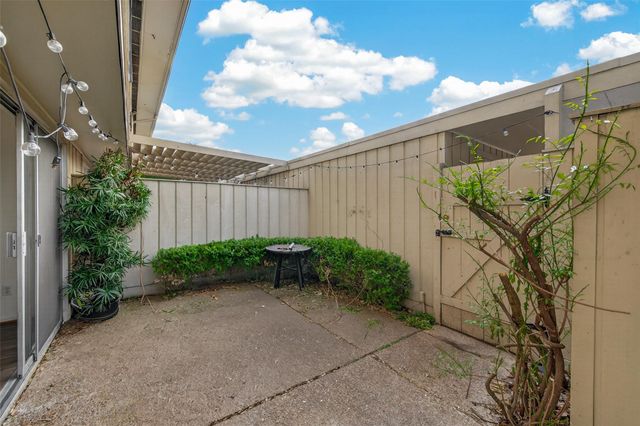 6418 Olympia Drive 127, Houston, TX 77057