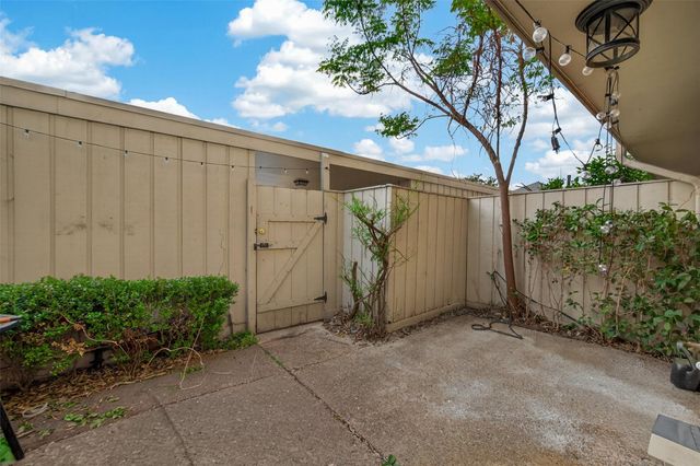 6418 Olympia Drive 127, Houston, TX 77057