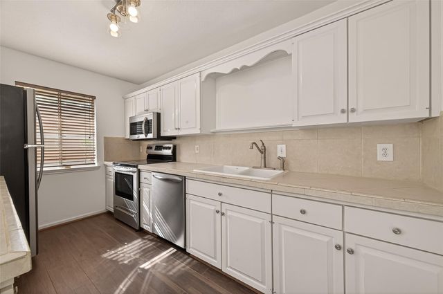 6418 Olympia Drive 127, Houston, TX 77057