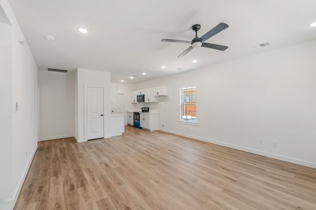 108 Navajo Drive, Mabank, TX 75156