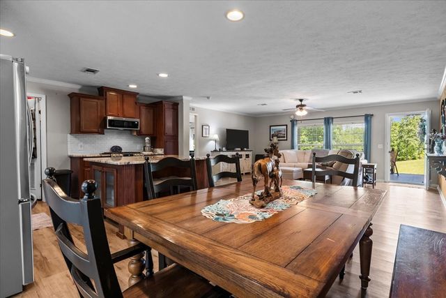 254 Shiloh Hollow Rd, Erin, TN 37061