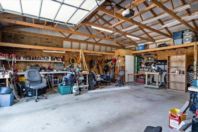 254 Shiloh Hollow Rd, Erin, TN 37061