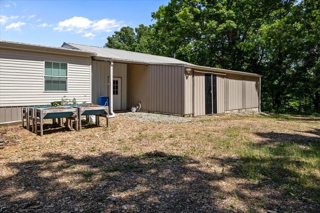 254 Shiloh Hollow Rd, Erin, TN 37061