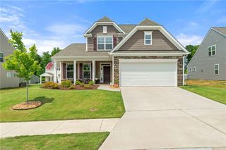 4077 Glenn Knoll Lane, Winston-salem, NC 27107