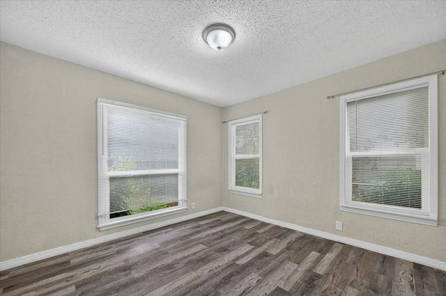 2334 Kathleen Avenue, Dallas, TX 75216