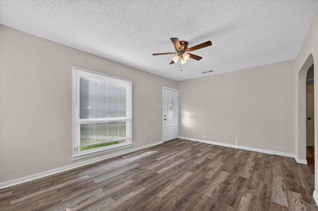 2334 Kathleen Avenue, Dallas, TX 75216