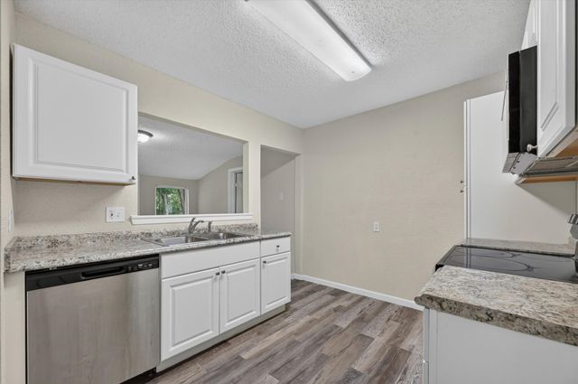 2334 Kathleen Avenue, Dallas, TX 75216