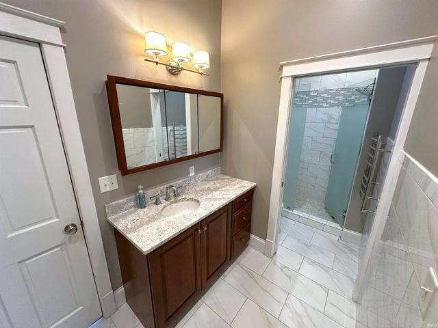400 S PRAIRIE Street, Brookston, IN 47923