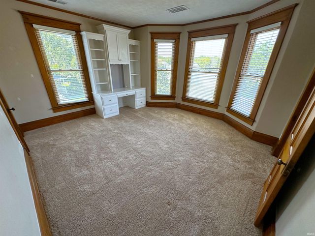 400 S PRAIRIE Street, Brookston, IN 47923