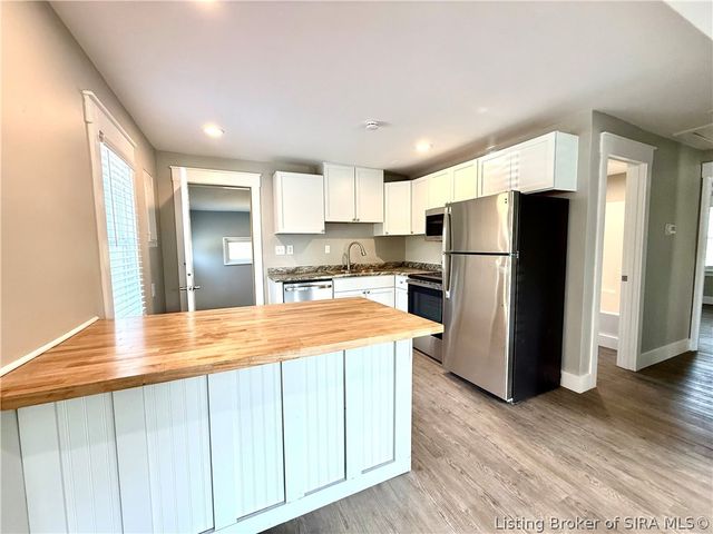 315 Vest Road, Henryville, IN 47126