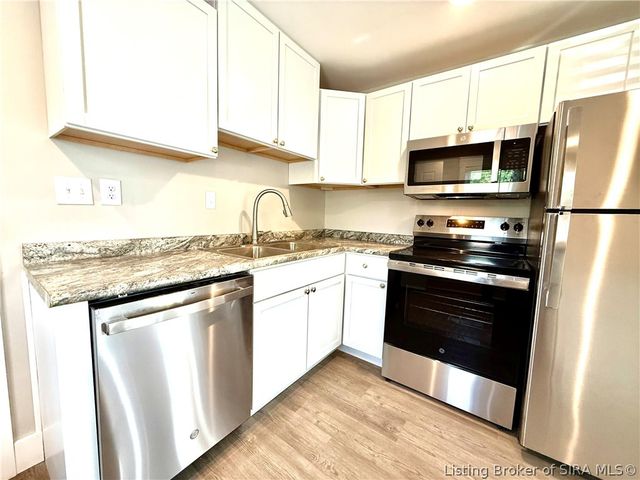 315 Vest Road, Henryville, IN 47126