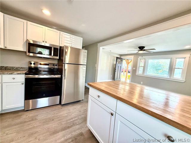 315 Vest Road, Henryville, IN 47126