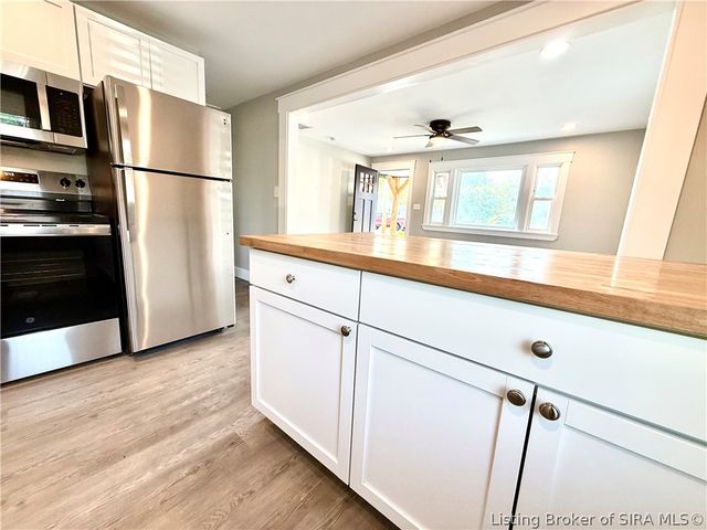 315 Vest Road, Henryville, IN 47126