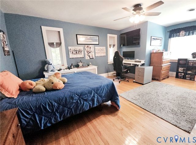 617 Mansion Dr, Hopewell, VA 23060