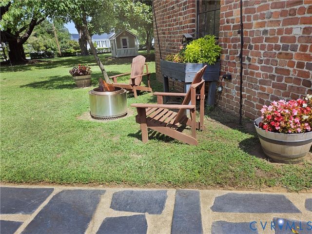 617 Mansion Dr, Hopewell, VA 23060