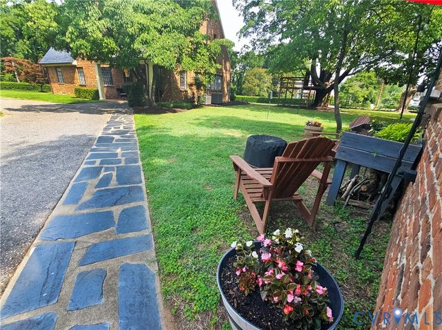 617 Mansion Dr, Hopewell, VA 23060