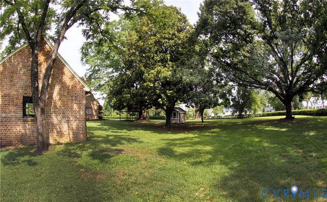 617 Mansion Dr, Hopewell, VA 23060