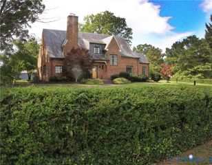 617 Mansion Dr, Hopewell, VA 23060