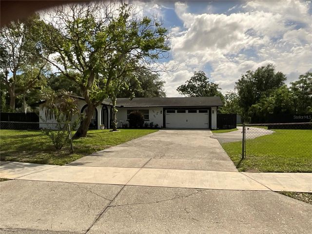 1203 USTLER ROAD, Apopka, FL 32712