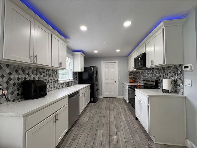 1203 USTLER ROAD, Apopka, FL 32712