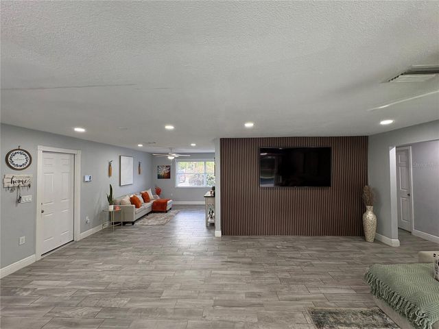 1203 USTLER ROAD, Apopka, FL 32712