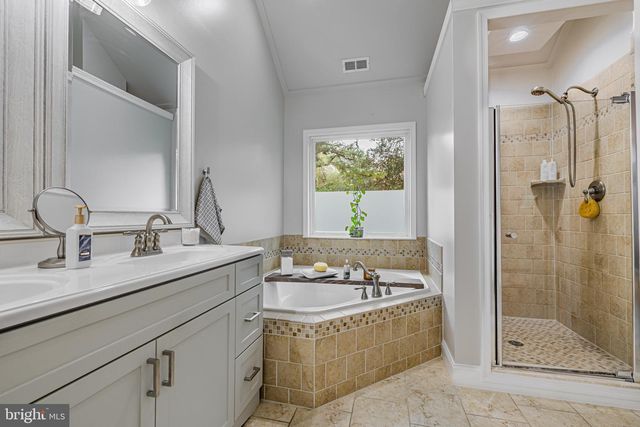 207 CAHNT AVE, Berlin, NJ 08009