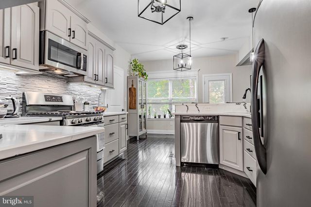 207 CAHNT AVE, Berlin, NJ 08009