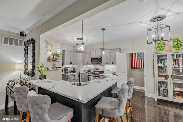 207 CAHNT AVE, Berlin, NJ 08009