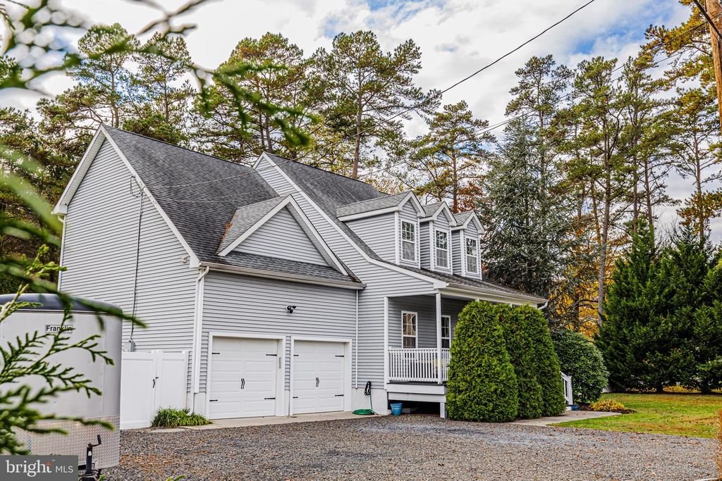 207 CAHNT AVE, Berlin, NJ 08009