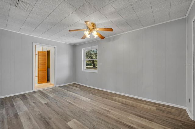 9043 SE 180TH AVE, Ocklawaha, FL 32179