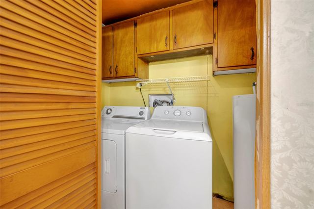 9043 SE 180TH AVE, Ocklawaha, FL 32179